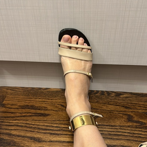 SAINT LAURENT strappy gold and crème statement sandal - Picture 3 of 4